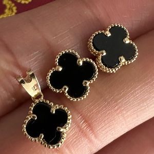 VCA Inspired Design Natural Black Onyx Earing and Pendant set. 18K pure Gold